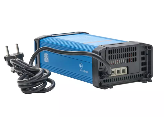 Victron BlueSmart Charger IP22 – 12V / 30A / 3 Charging Outputs